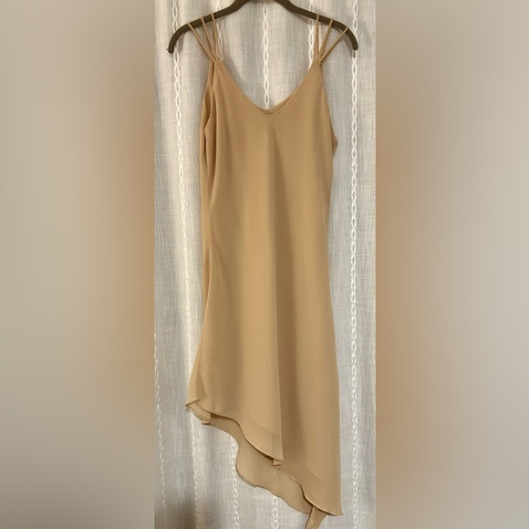 Sally USA, asymmetrical evening dress with embellishments. Sz 6 - Picture 6 of 9